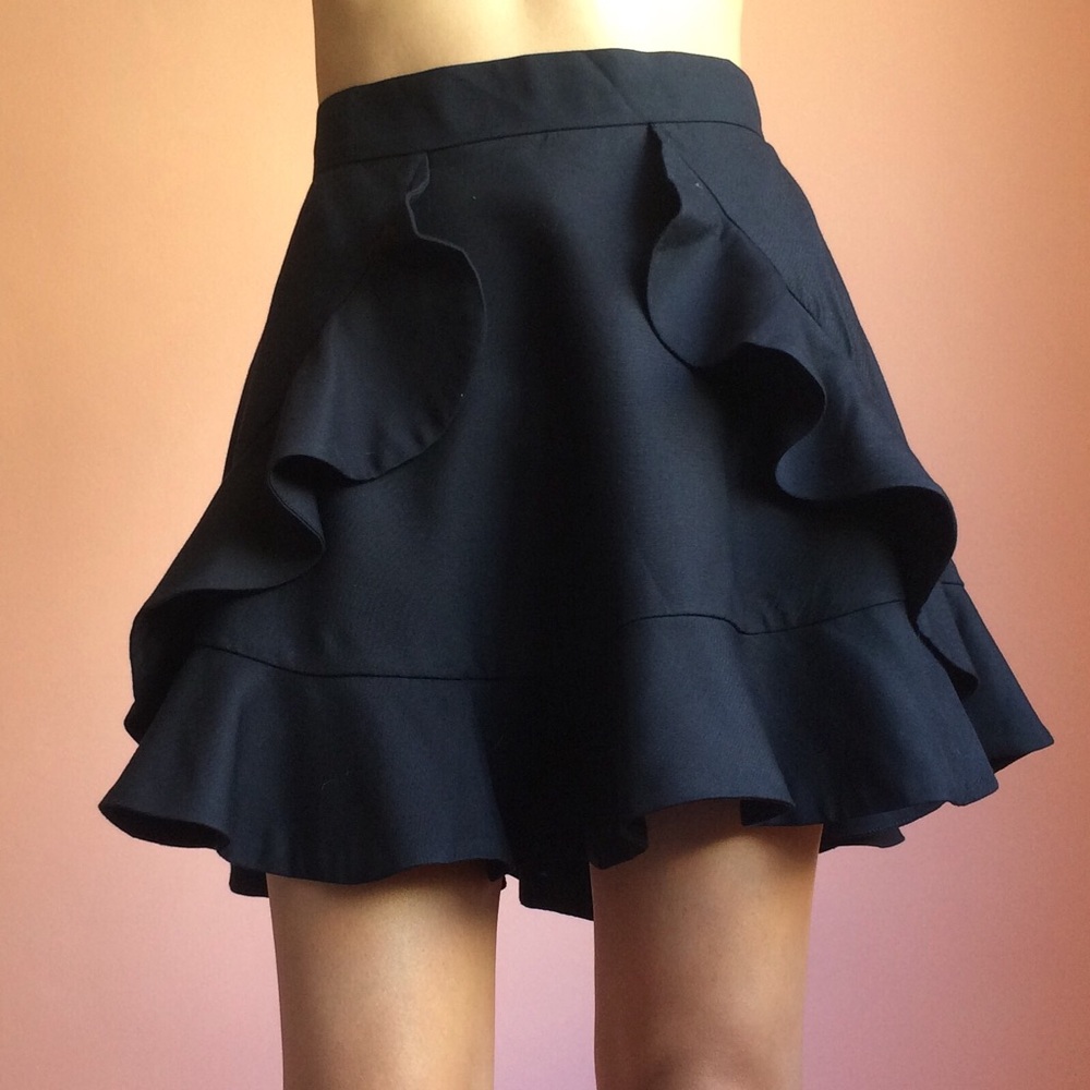 Cameo Black Ruffled Mini Skirt